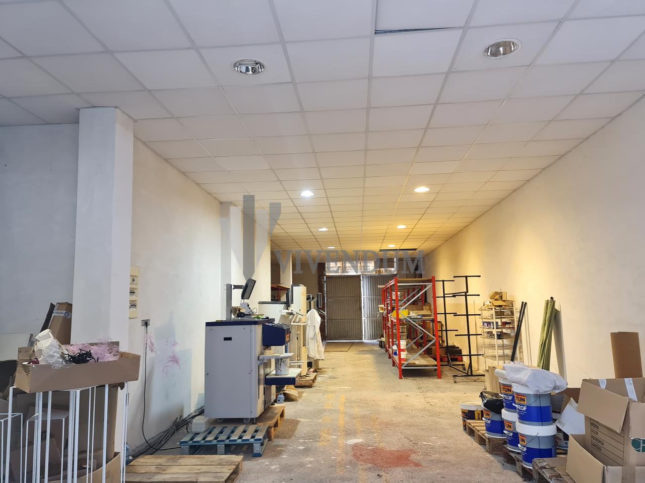 LOCAL SEMI - ACONDICIONADO